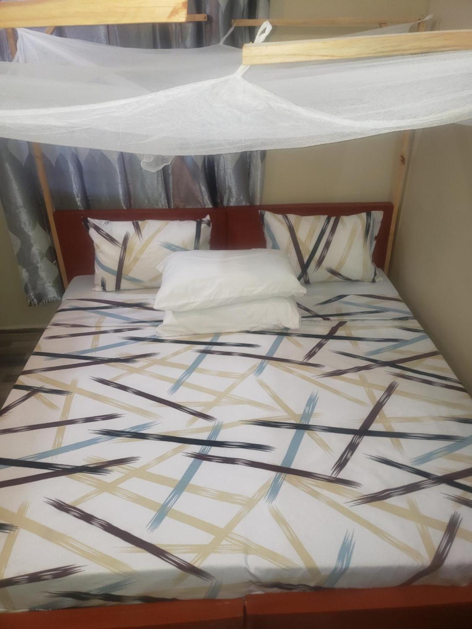 L&J Modern Backpackers Bnb Dar es Salaam Exteriör bild