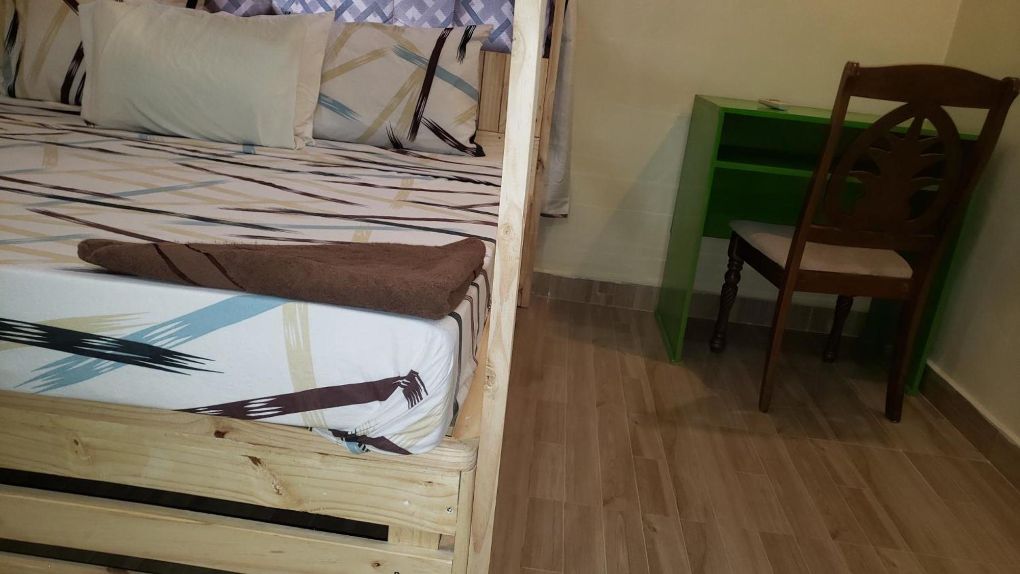 L&J Modern Backpackers Bnb Dar es Salaam Exteriör bild