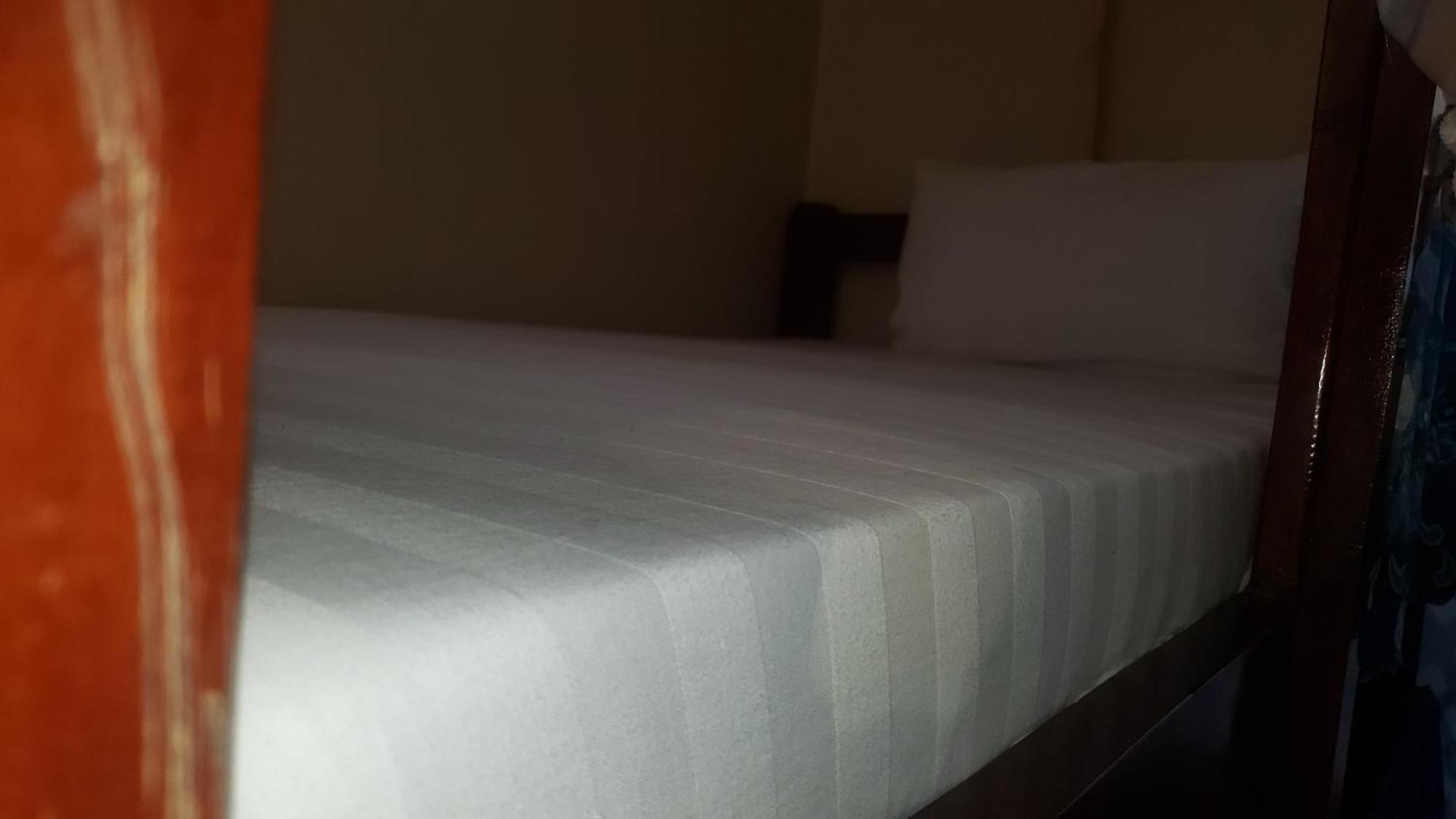 L&J Modern Backpackers Bnb Dar es Salaam Exteriör bild